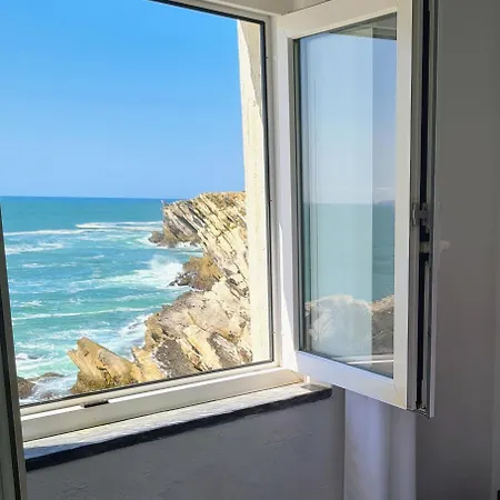 Casa Mares 3 Bed & Breakfast 3*