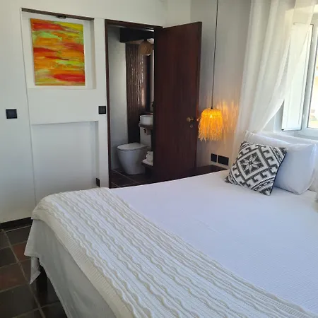 Bed & Breakfast Casa Mares 3 3*